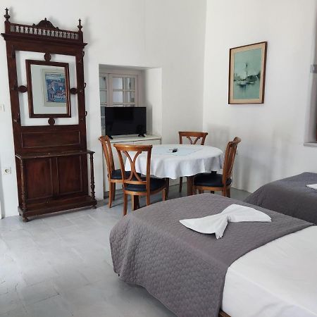 Achilleas Apartment İdra Dış mekan fotoğraf